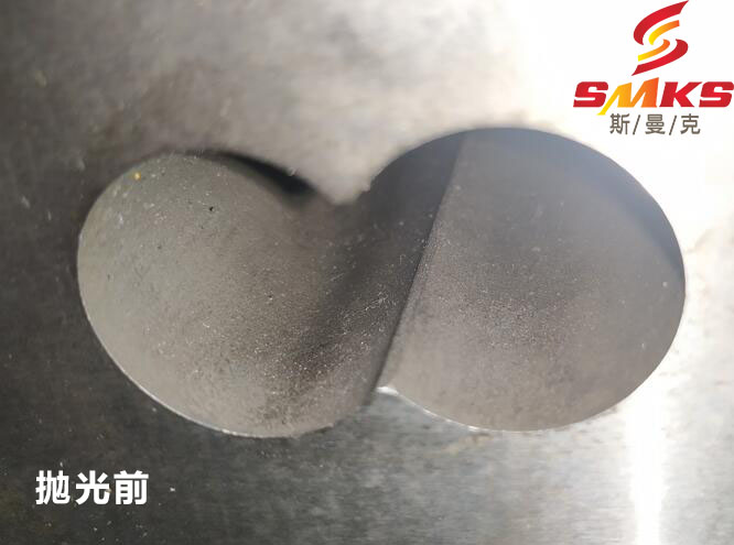 把銹跡斑斑的異形孔拋光成鏡面狀態(tài)！